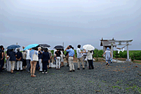 平成27年（2015）8月21日 津波が押し寄せた海辺を視察